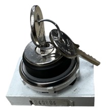 key switch (spring return)