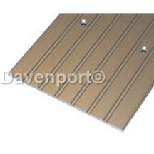 Sill cover plate for QKS8