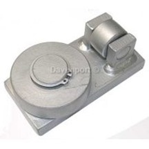 Roller guide for dumbwaiter